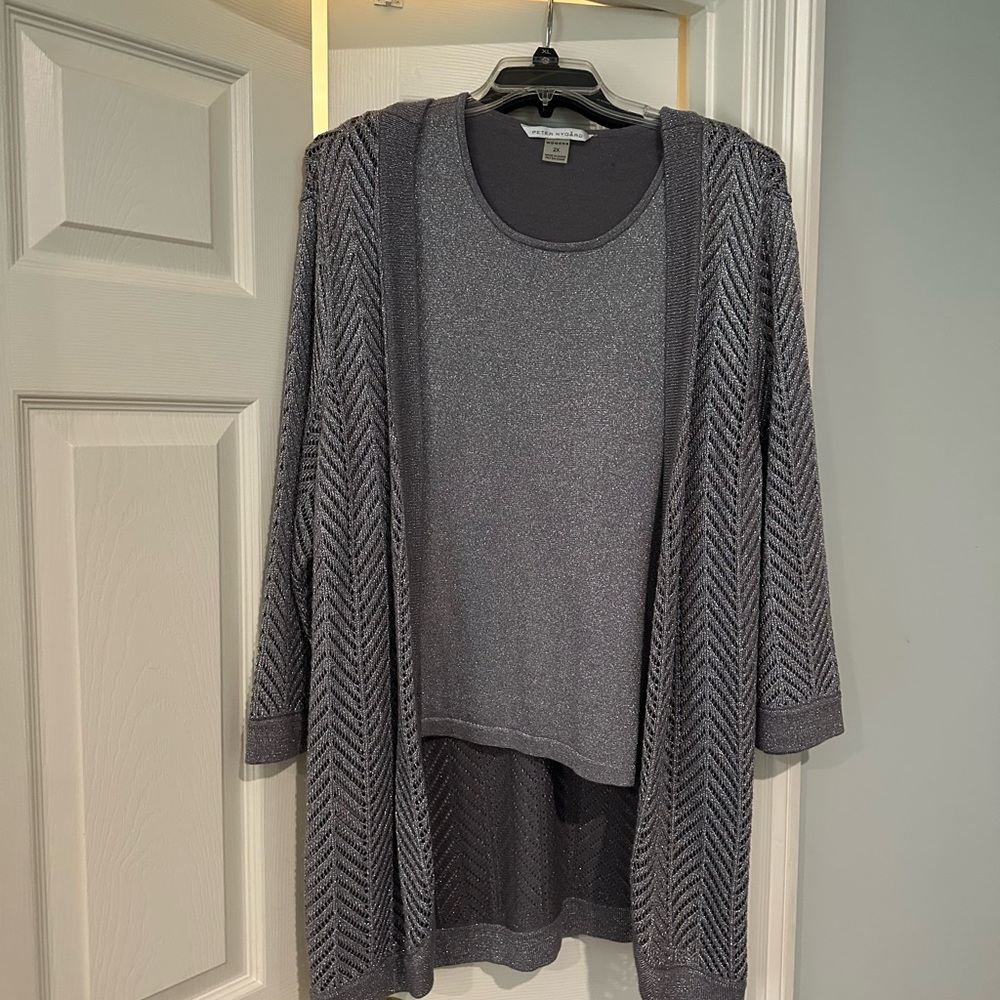 2X Sweater set- great for holiday or formal wear.